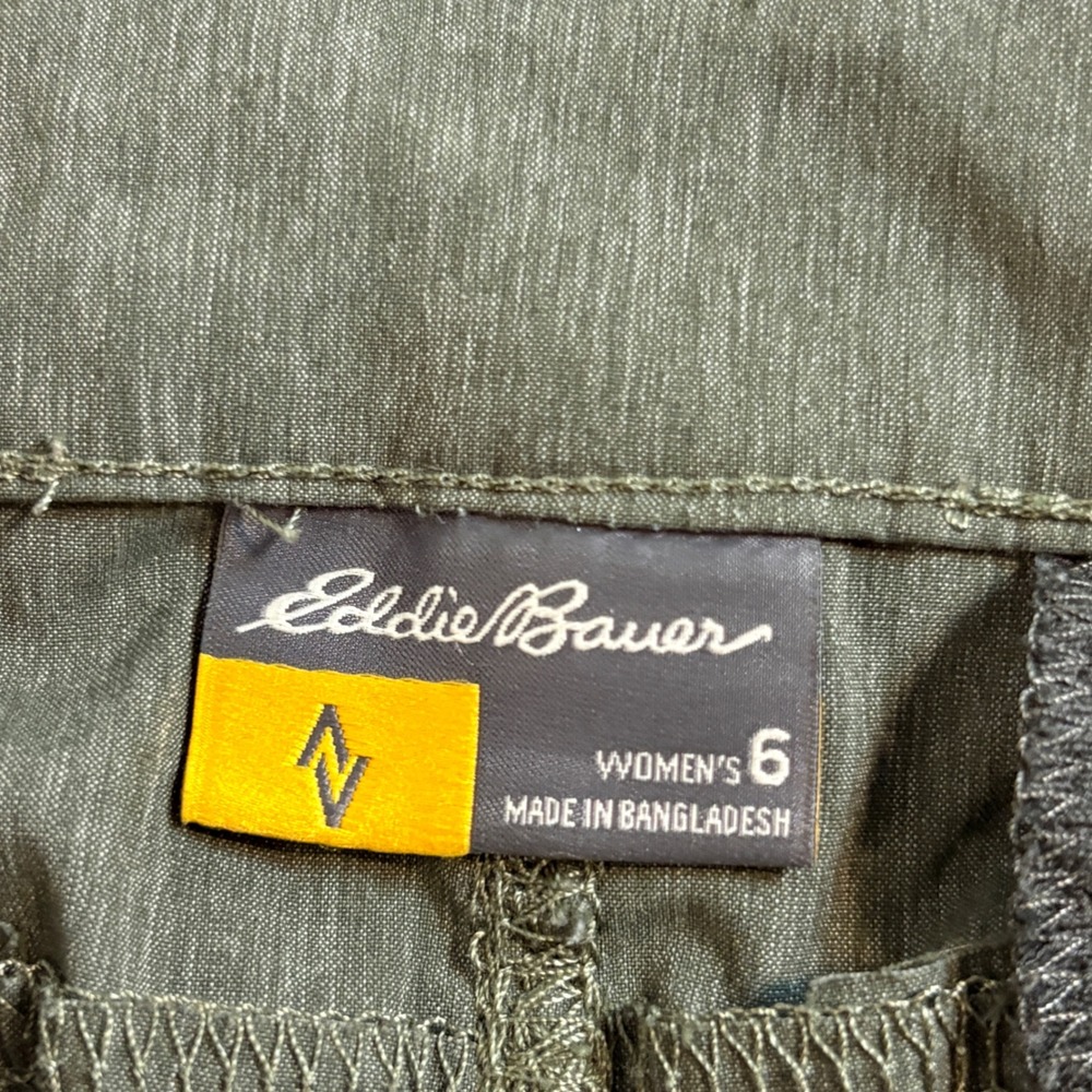 Eddie Bauer Travex Womens 6 Cargo Capri Pants Olive Green Ruched Hiking Outdoor - Picture 3 of 9